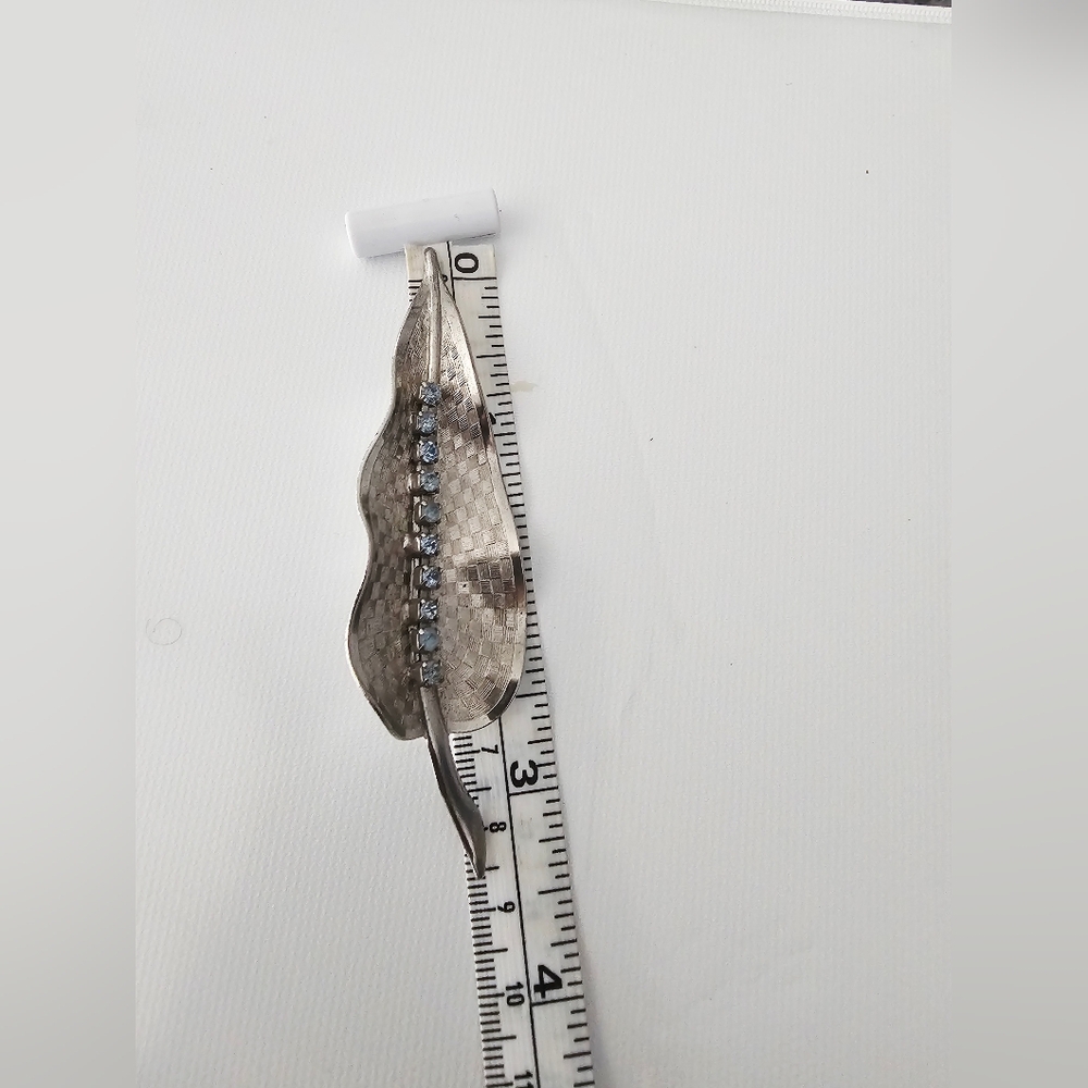 Chic Silver Leaf Brooch Basket Pattern Textured W… - image 3